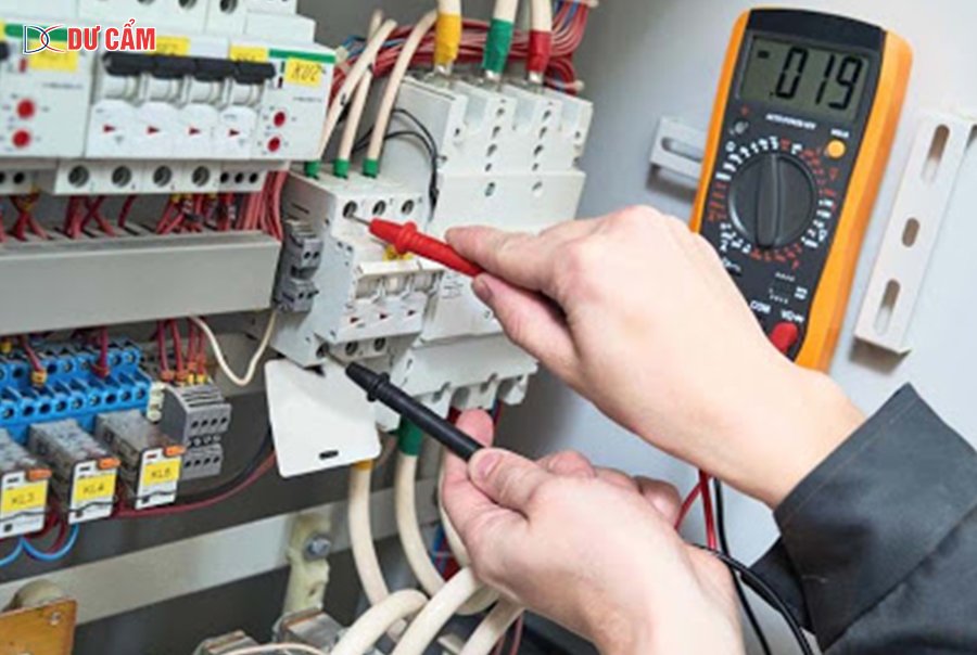 Đặc điểm của thị trường cung cấp các thiết bị điện công nghiệp ở Việt Nam
